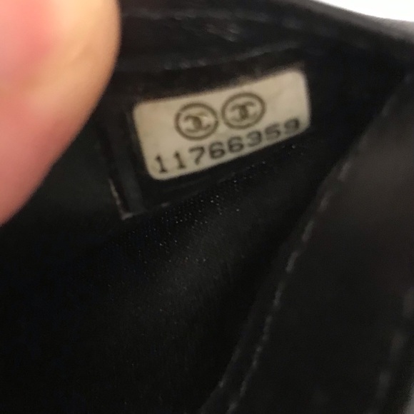 Excellent condition Chanel Lucky Symbols Billfold Patent Wallet - Picture 6 of 12